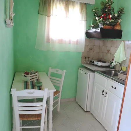 アパート Argyros ニドリ